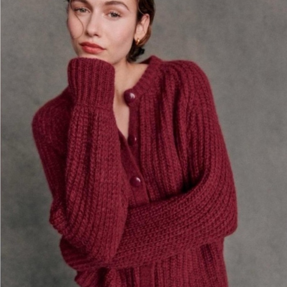 ISO Sezane Emile burgundy cardigan